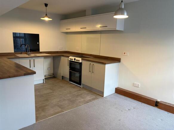 Kitchen/Dining Area