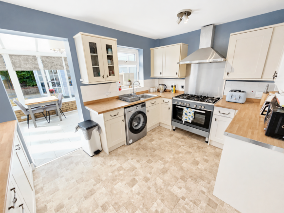 3 bed End of Terrace for sale Image 6