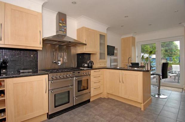 Kitchen 2