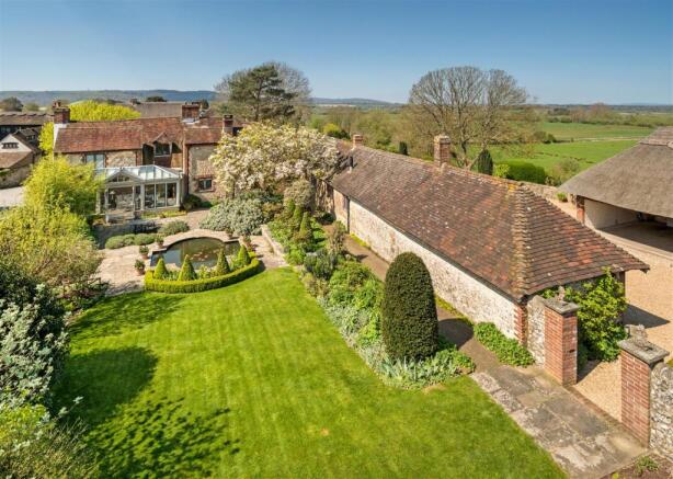 house. estate agency Amberley White House