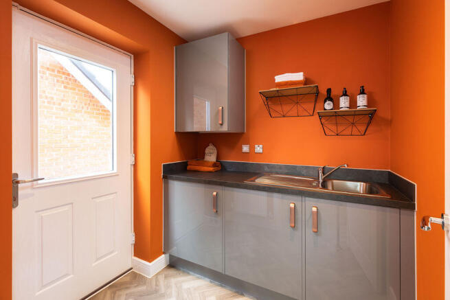 4 bed Detached for sale Image 5