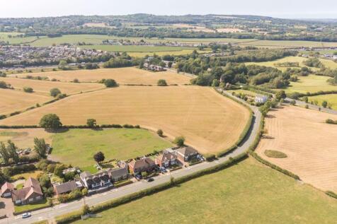 Latham Lane, Orrell, WN5 0JG