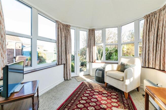 3 bed Detached Bungalow for sale Image 11