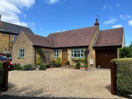 15, Forts Orchard, Chilthorne Domer, Yeovil BA22 8RH