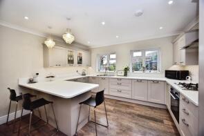 8, Park Avenue, Sittingbourne ME10 1QX