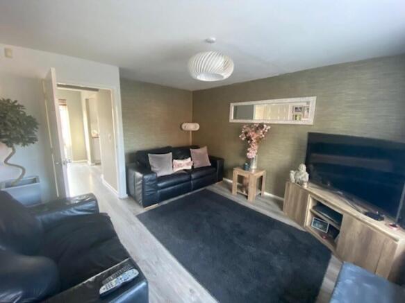 Wood Close, Kirkby, Liverpool photo 4