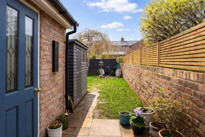 2 bed Terraced for sale Image 12
