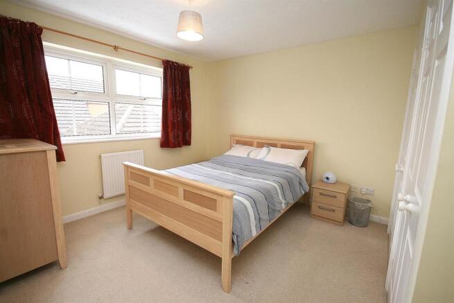 Bed 1.