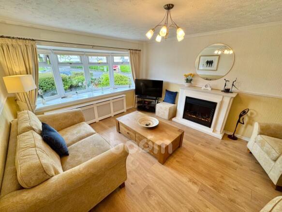 Lochlibo Terrace, Barrhead lounge