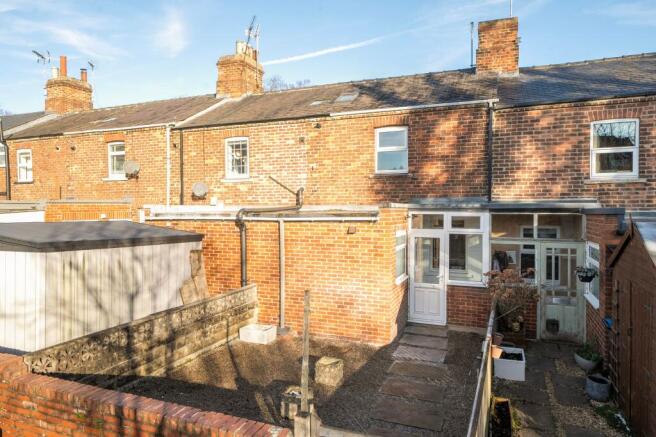 3 bed Terraced for sale Image 5