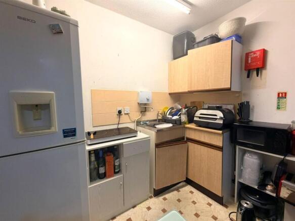 Kitchenette.jpg
