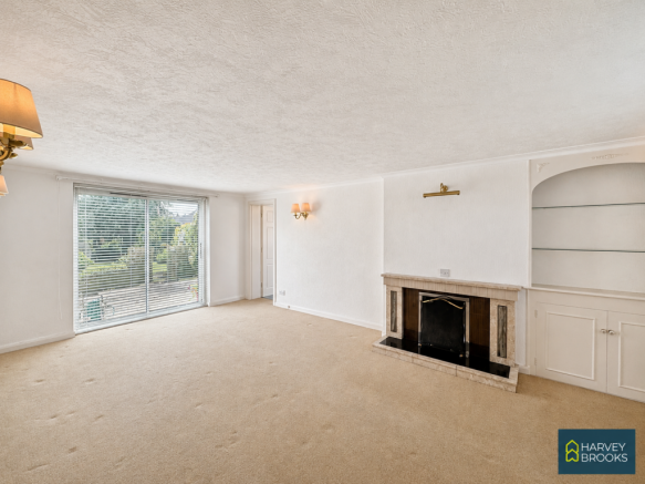 4 bed Detached for sale Image 5