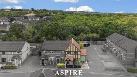 Kestrel Grove, Rayleigh
