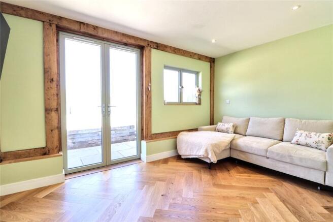 Bedroom/Living Room