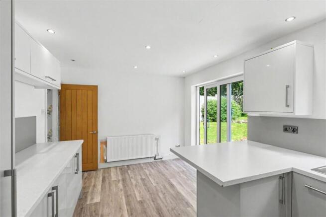 Kitchen_3.jpeg