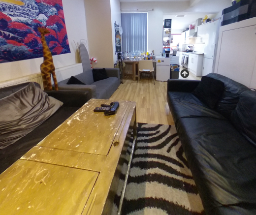 7 bed Terraced to rent Image 4