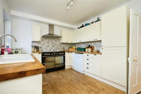 Alvington Road, Newport, Isle of Wight, PO30