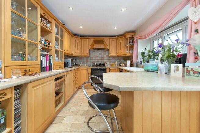 Kitchen/Breakfast Rm