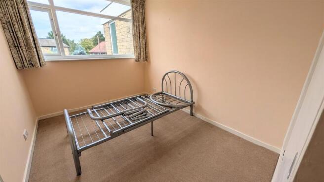 2 bed Apartment to rent Image 10