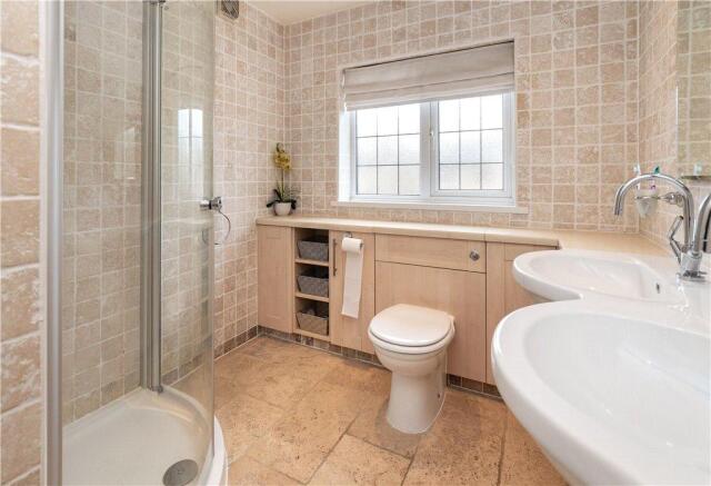 Ensuite