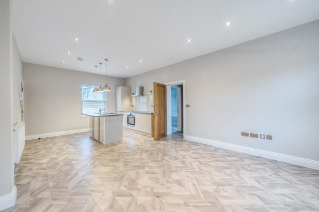 Reception/Kitchen