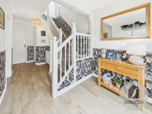 3 bed Semi-Detached for sale Image 9
