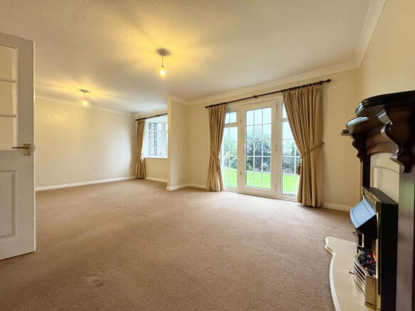3 bed Terraced for sale Image 2
