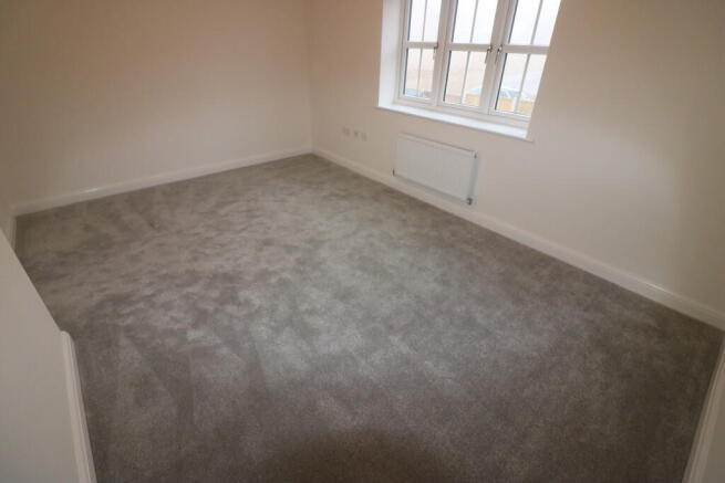 3 bed Semi-Detached to rent Image 11