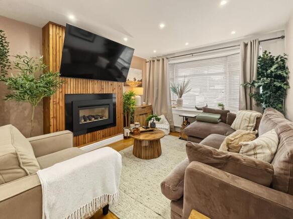 Lounge / Kitchen