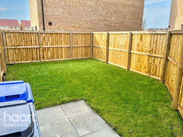 2 bed Coach House for sale Image 4