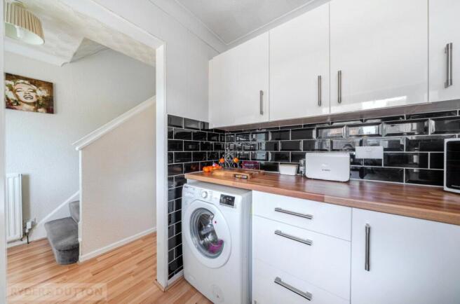 2 bed Terraced for sale Image 6