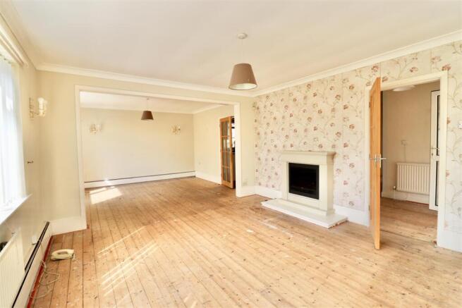 2 bed Detached Bungalow for sale Image 6