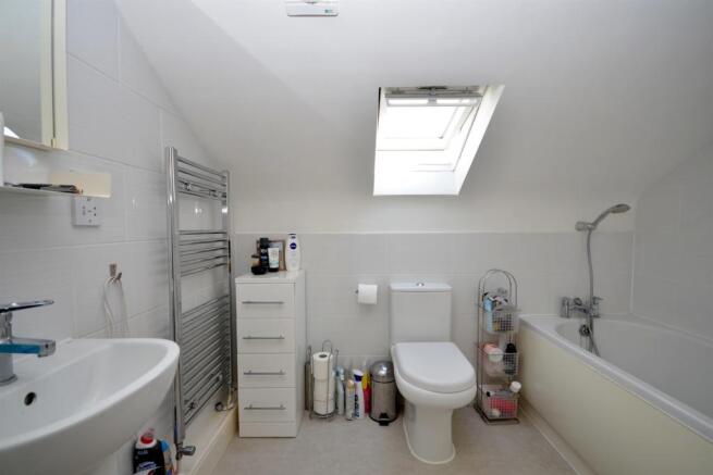 Ensuite to Master Be