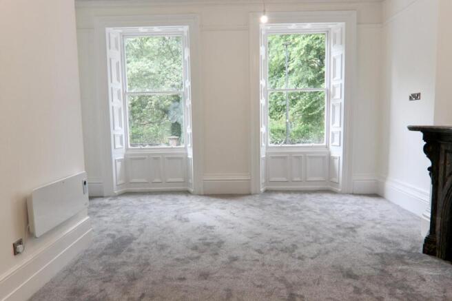 2 bed Flat to rent Image 11