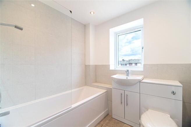 3 bed Terraced for sale Image 12