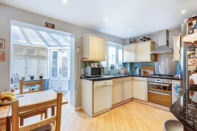 KITCHEN DINER