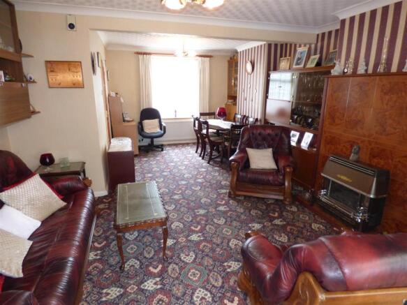 Lounge/Dinning Room