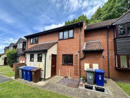 8, Lapwing Court, Bury St. Edmunds IP28 7RH