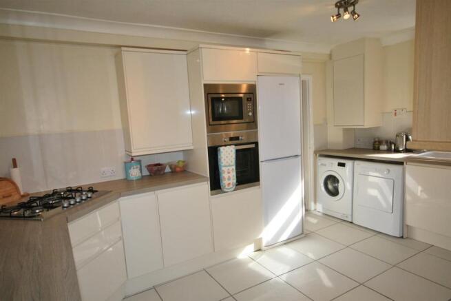 kitchen3.jpg