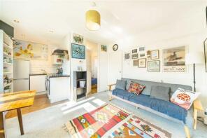 9, Dunlin Court, Rosendale Road, London SE21 8RD