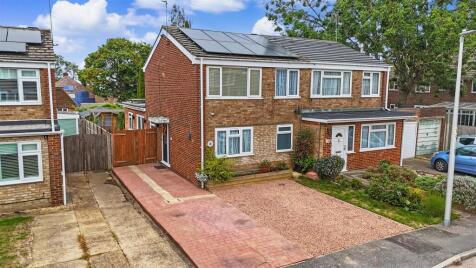 Pembroke Gardens, Rainham, Gillingham