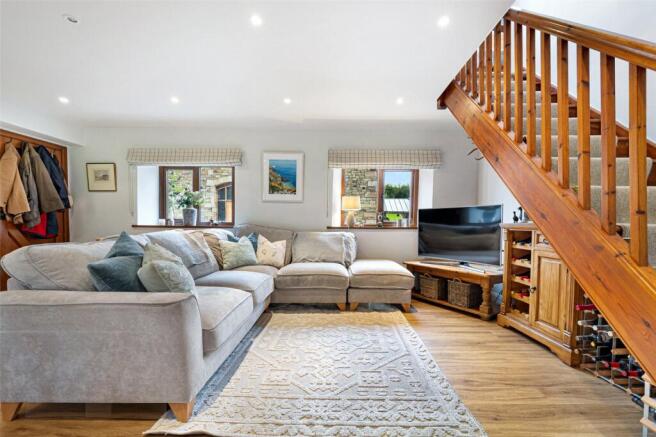 3 bed Barn Conversion for sale Image 6