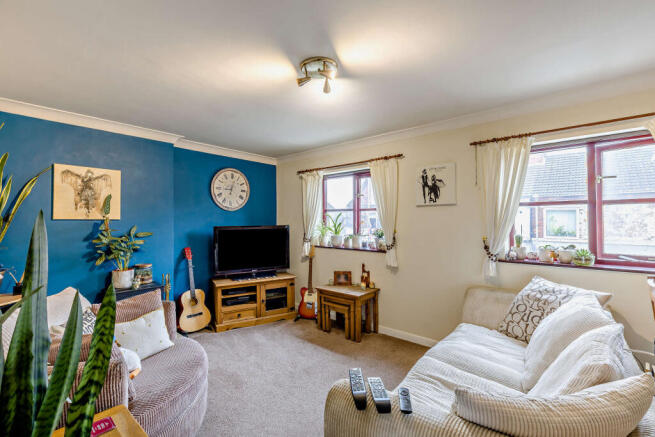 1 bed Flat for sale Image 4