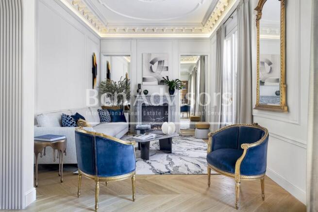 Espectacular-atico-de-lujo-reformado-con-3-suit...