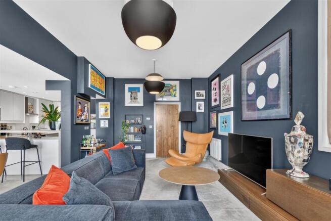 2 bed Apartment for sale Image 7