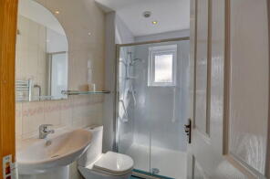 3, Blenheim Avenue, Whitby YO21 3HR