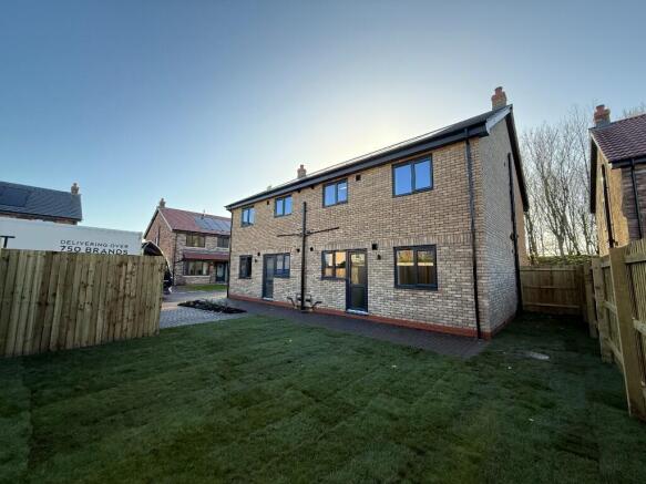 1 bed Ground Flat for sale Image 9