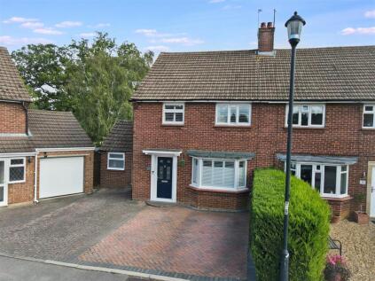 Street Close, Carlton, Bedford