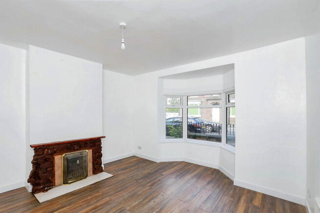 3 bed Semi-Detached to rent Image 7