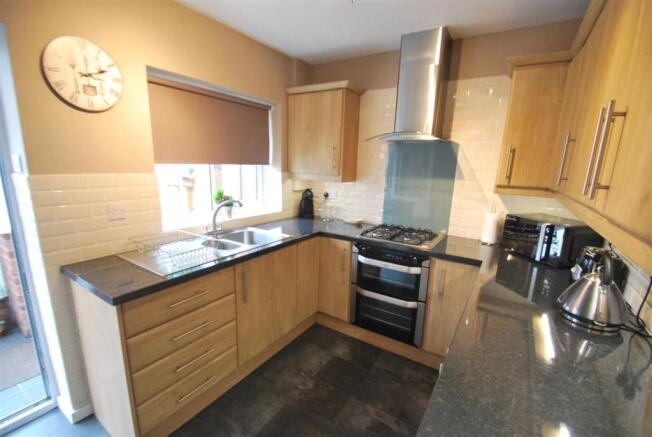 15 St Hildas - Kitchen.JPG